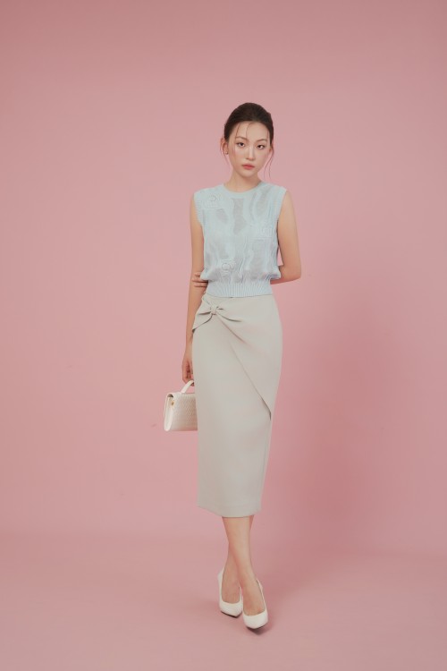 Sixdo Sleeveless Knit Blouse